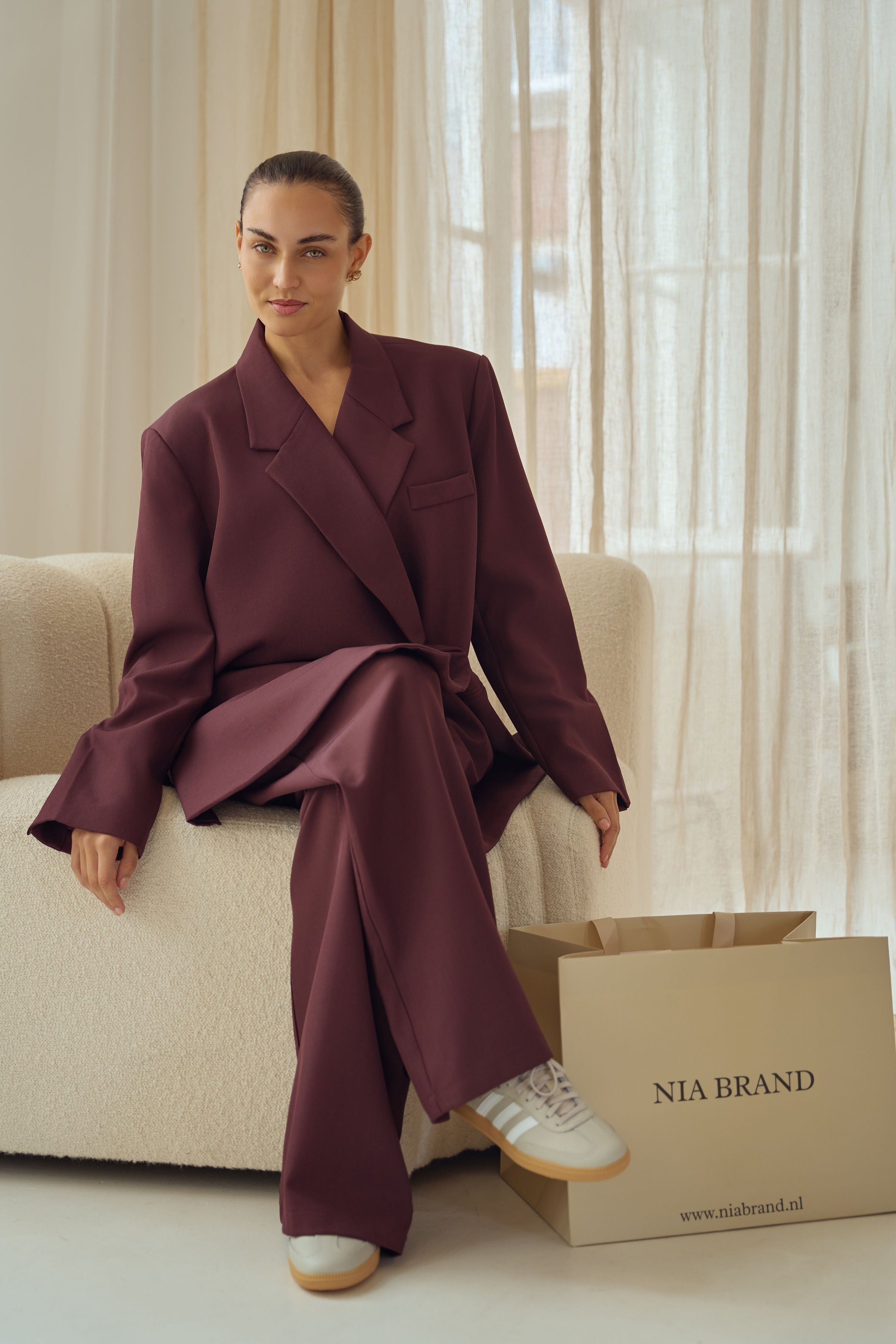 BLAZERS, TRENCHCAPE EN ROKKEN