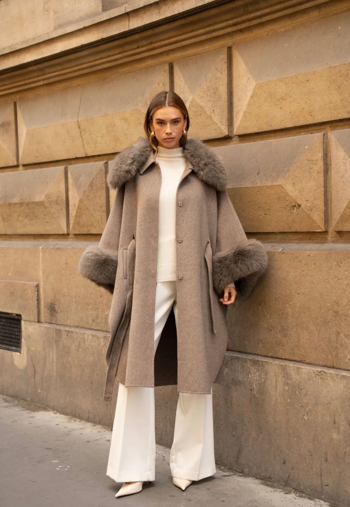 Coat Nusaiba Sand